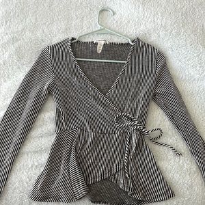 Women’s xs long sleeve shirt